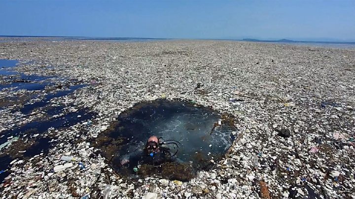 océano lleno de basura
