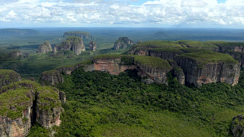 El Amazonas 1